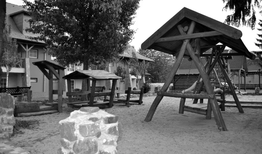 Malomkert Hotel Nagyb�rzs�ny - Szilveszter