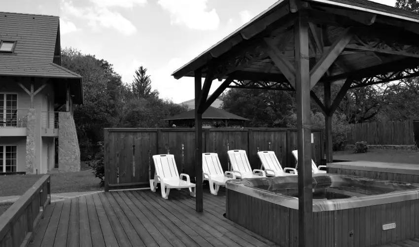 Malomkert Hotel Nagyb�rzs�ny - Szilveszter