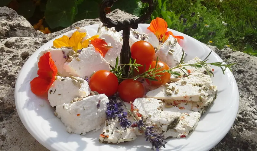 Malom-t Vendghz Tapolca - Szilveszter (min. 2 j)