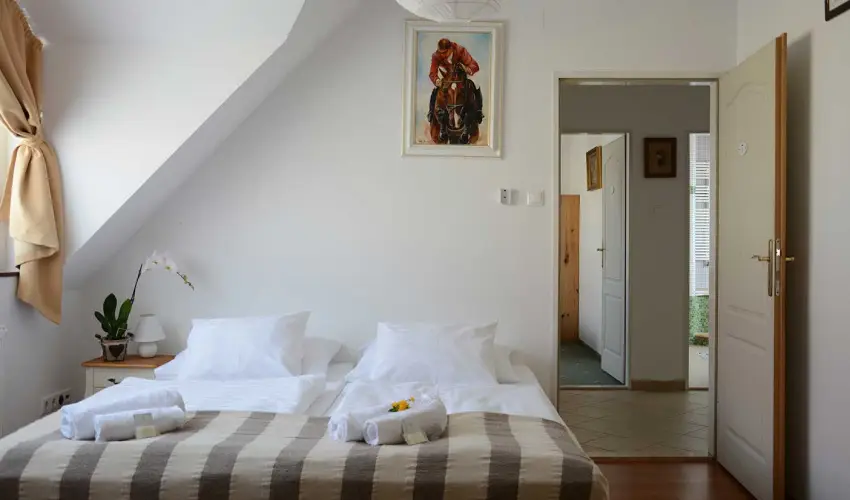 Malom-t Vendghz Tapolca - Szilveszter (min. 2 j)