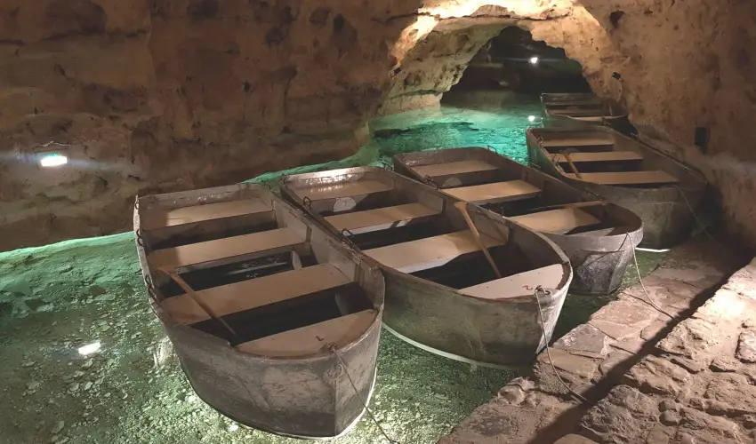 Malom-t Vendghz Tapolca - Szilveszter (min. 2 j)