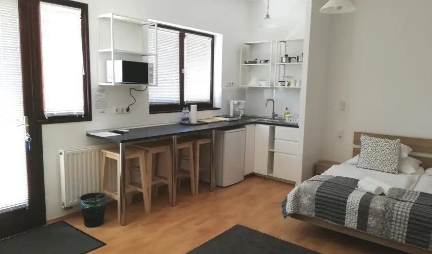 Malom-t Vendghz Tapolca - Szilveszter (min. 2 j)