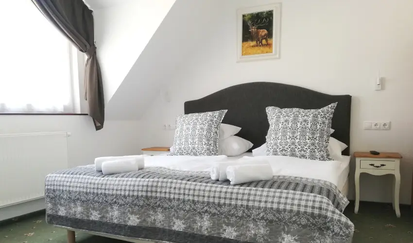 Malom-t Vendghz Tapolca - Szilveszter (min. 2 j)