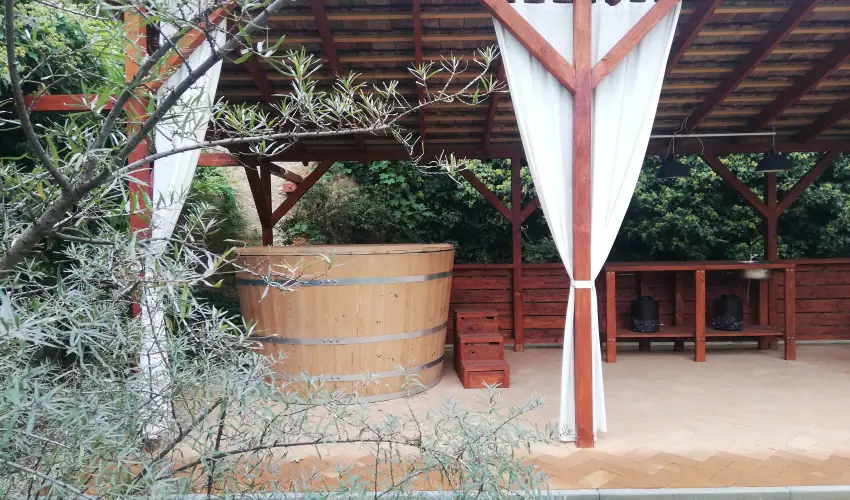 Malom-t Vendghz Tapolca - Szilveszter (min. 2 j)