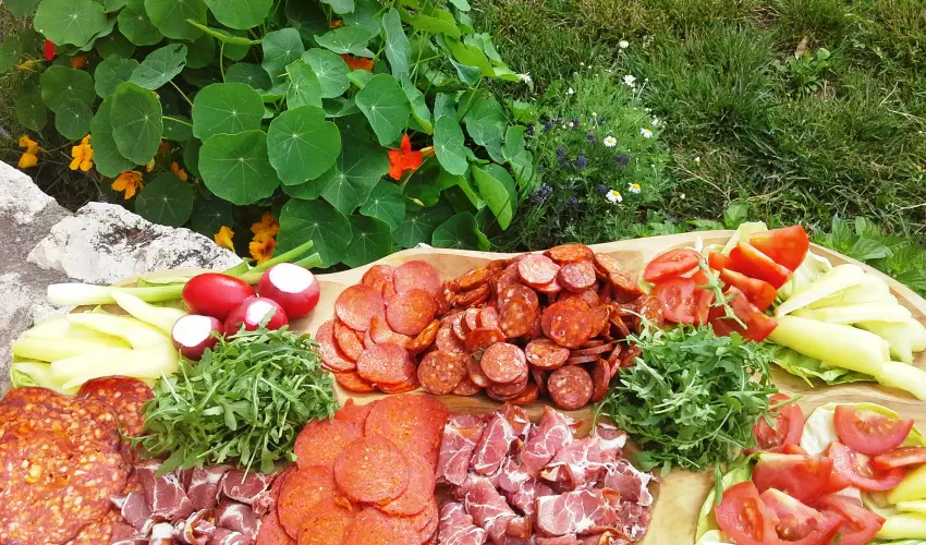 Malom-t Vendghz Tapolca - Szilveszter (min. 2 j)