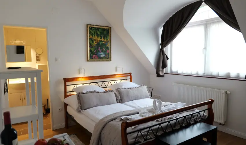 Malom-t Vendghz Tapolca - Szilveszter (min. 2 j)