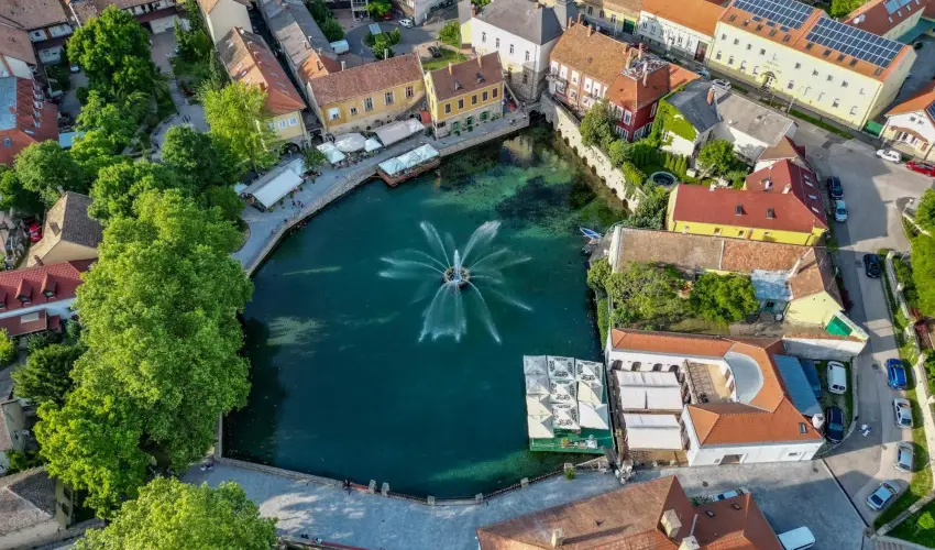 Malom-t Vendghz Tapolca - Szilveszter (min. 2 j)