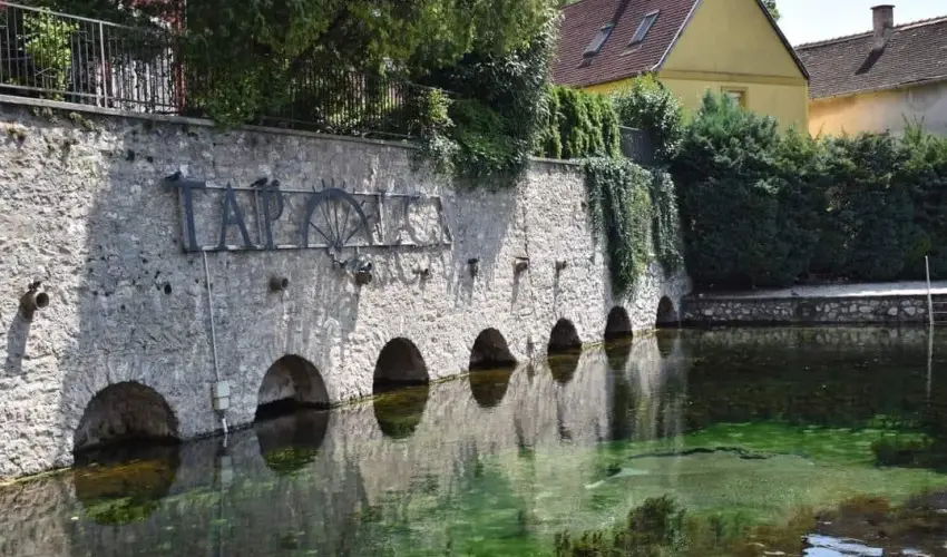 Malom-t Vendghz Tapolca - Szilveszter (min. 2 j)