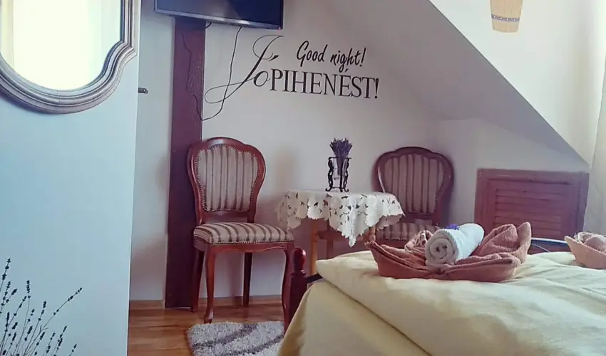 Margar�ta Panzi� S�rospatak - Szilveszter (min. 2 �j)