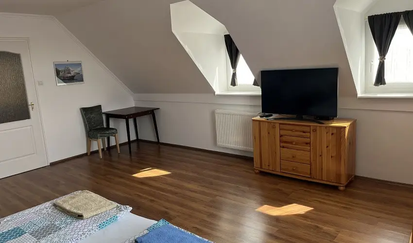 M�rk�i Vend�gh�z - kapu a Bakonyra M�rk� - Szilveszter (min. 2 �j)