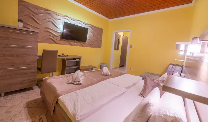 Mrvny Panzi Hajdszoboszl - Szilveszter (min. 3 j)