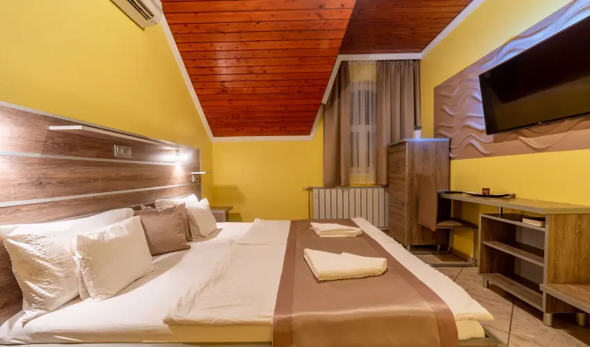 Mrvny Panzi Hajdszoboszl - Szilveszter (min. 3 j)