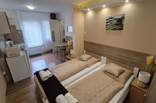 Mary Apartman - Szilveszter (min. 3 �j)