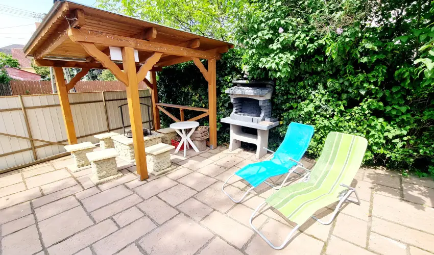 Mary Apartman Hajd�szoboszl� - Szilveszter (min. 3 �j)
