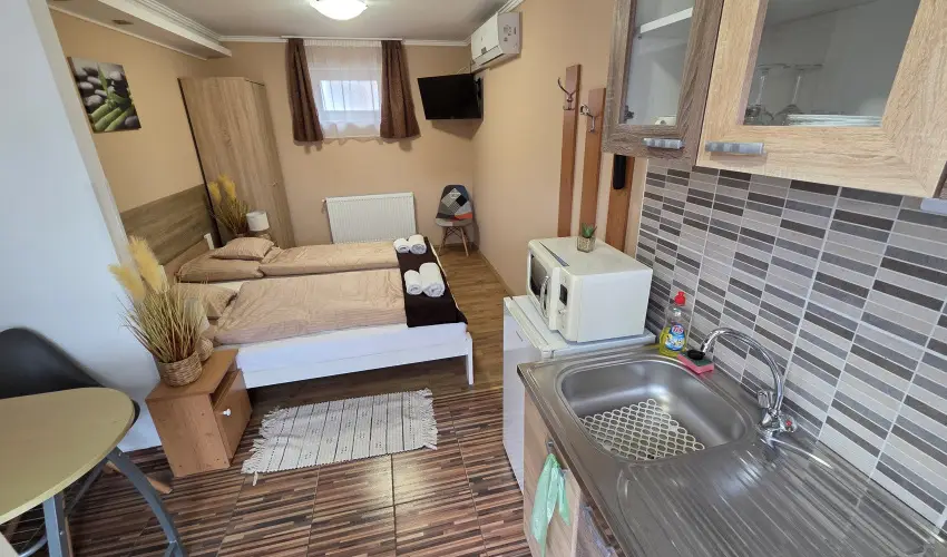 Mary Apartman Hajd�szoboszl� - Szilveszter (min. 3 �j)