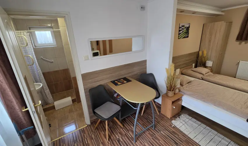 Mary Apartman Hajd�szoboszl� - Szilveszter (min. 3 �j)