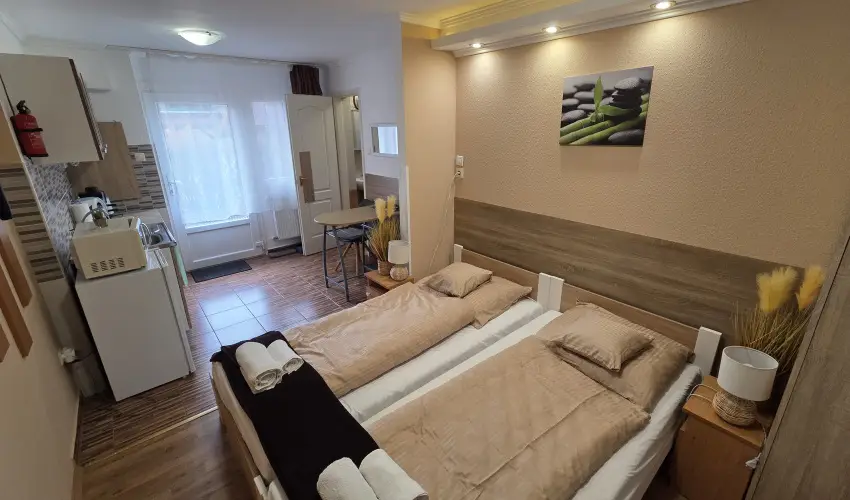 Mary Apartman Hajd�szoboszl� - Szilveszter (min. 3 �j)
