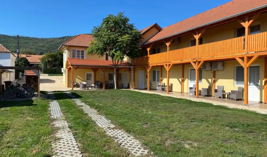 Montana Vendghz Balatonederics - Szilveszter