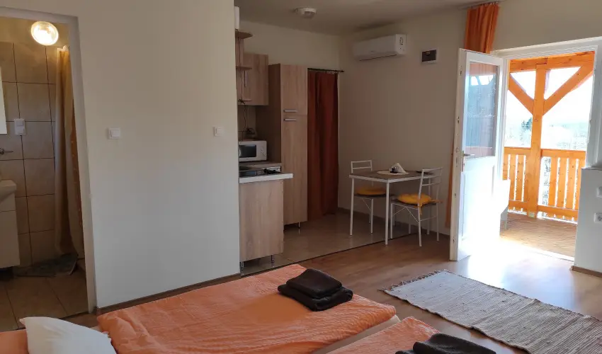 Montana Vendghz Balatonederics - Szilveszter