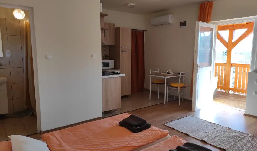 Montana Vendghz Balatonederics - Szilveszter