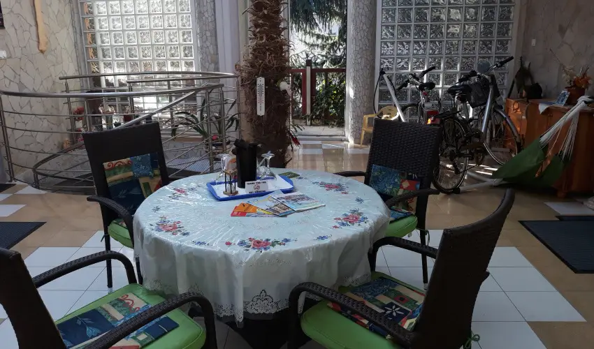 Napsugr Kenzy Lux Apartman Vendghzak Hajdszoboszl - Szilveszter (min. 2 j)