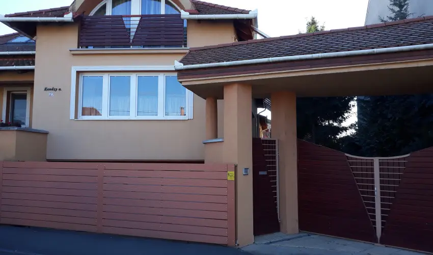 Napsugr Kenzy Lux Apartman Vendghzak Hajdszoboszl - Szilveszter (min. 2 j)