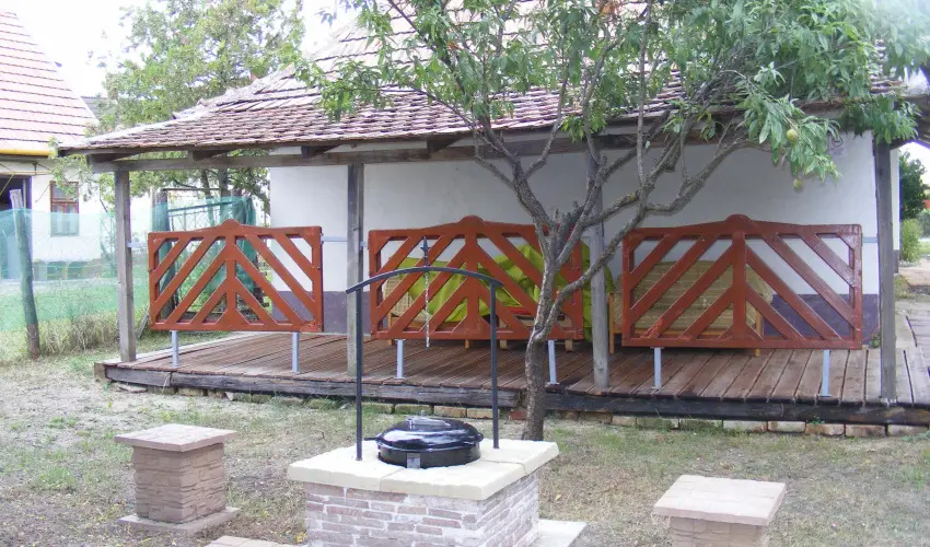 Ngy Glya Apartman Sarud - Szilveszter (min. 2 j)