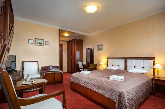 Nelson Hotel - Szilveszter (min. 2 �j)
