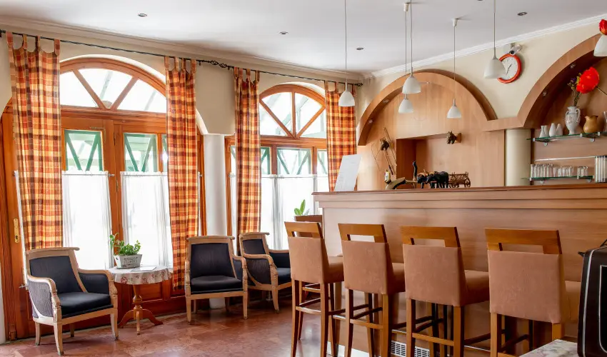 Nyerges Hotel Term�l Monor - Szilveszter