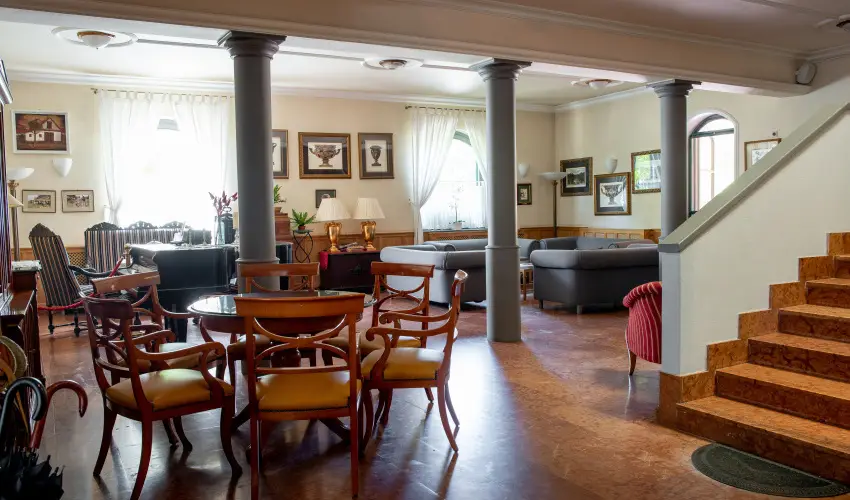 Nyerges Hotel Term�l Monor - Szilveszter