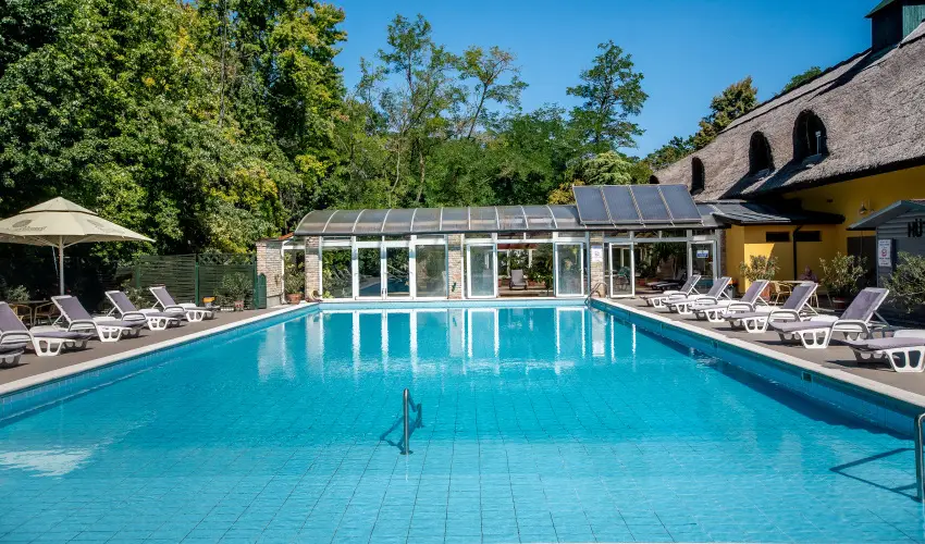 Nyerges Hotel Term�l Monor - Szilveszter