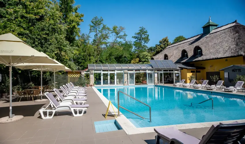 Nyerges Hotel Term�l Monor - Szilveszter