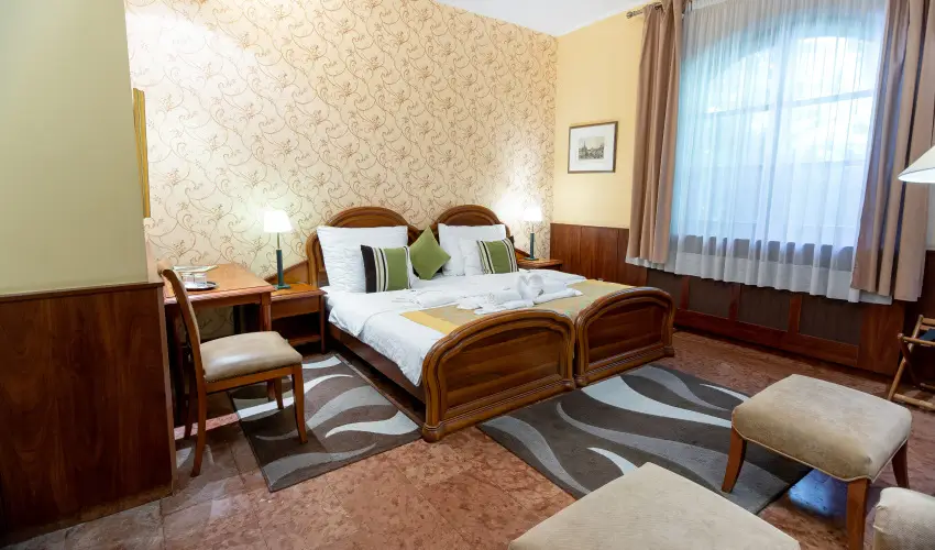Nyerges Hotel Term�l Monor - Szilveszter
