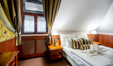 Nyerges Hotel Term�l Monor