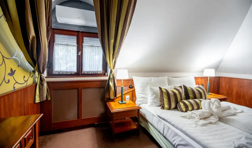Nyerges Hotel Term�l Monor - Szilveszter