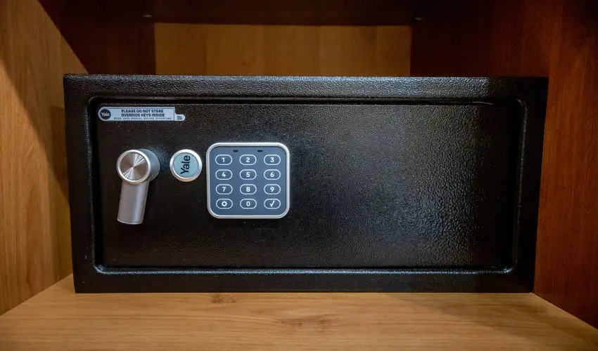 Nyerges Hotel Term�l Monor - Szilveszter