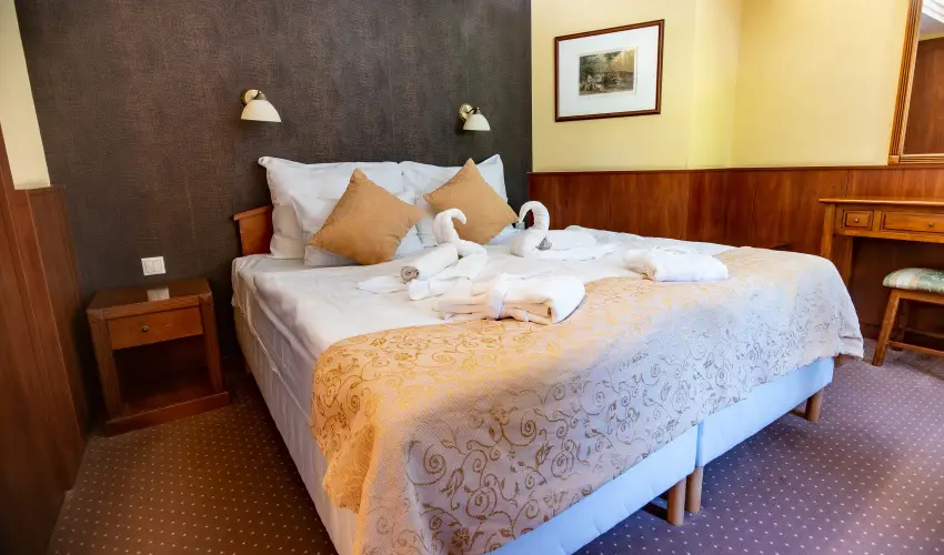 Nyerges Hotel Term�l Monor - Szilveszter