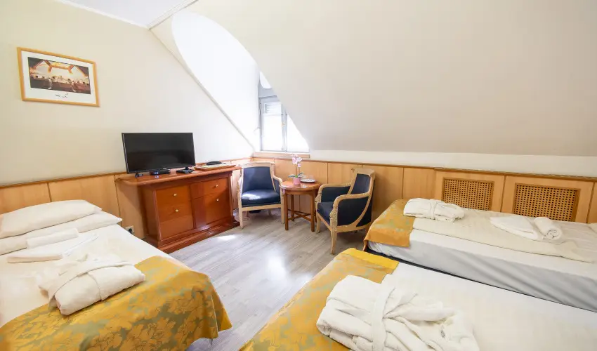 Nyerges Hotel Term�l Monor - Szilveszter