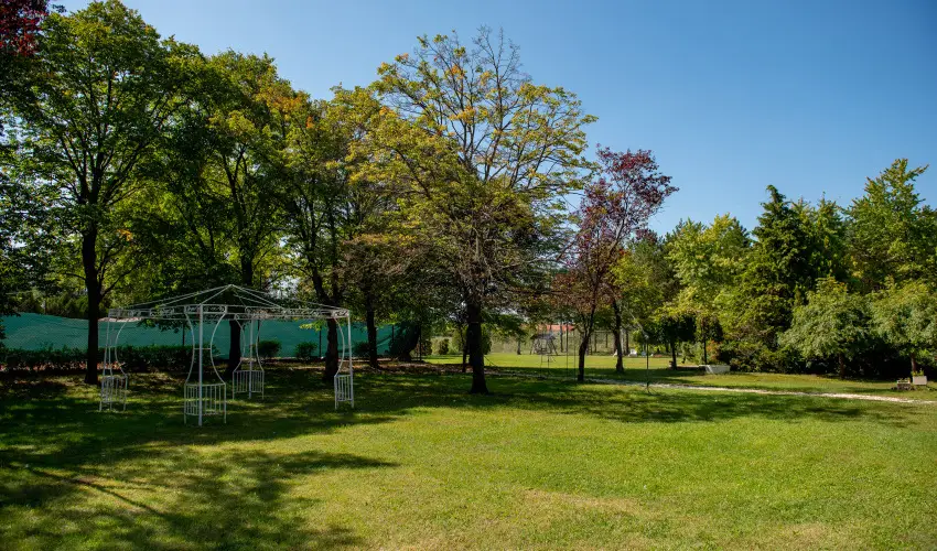 Nyerges Hotel Term�l Monor - Szilveszter