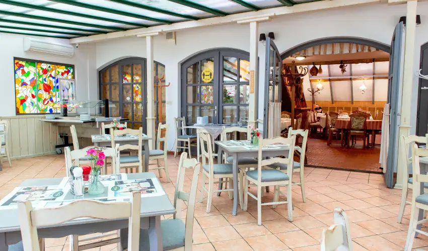 Nyerges Hotel Term�l Monor - Szilveszter