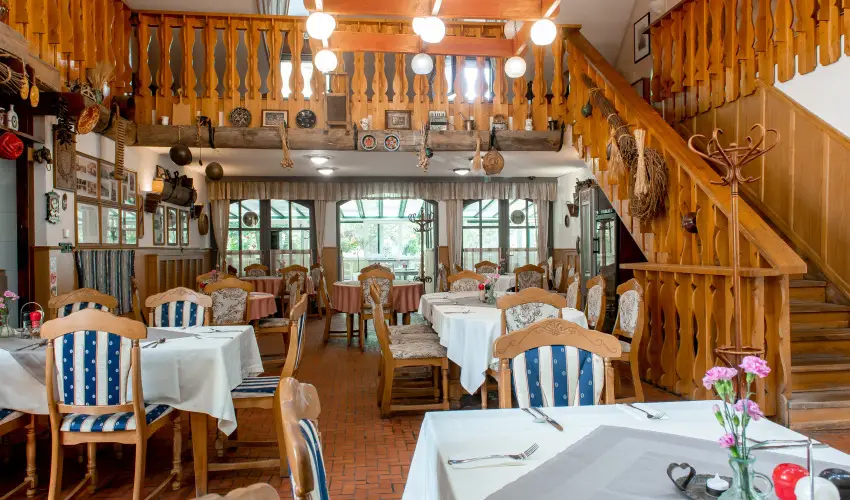 Nyerges Hotel Term�l Monor - Szilveszter