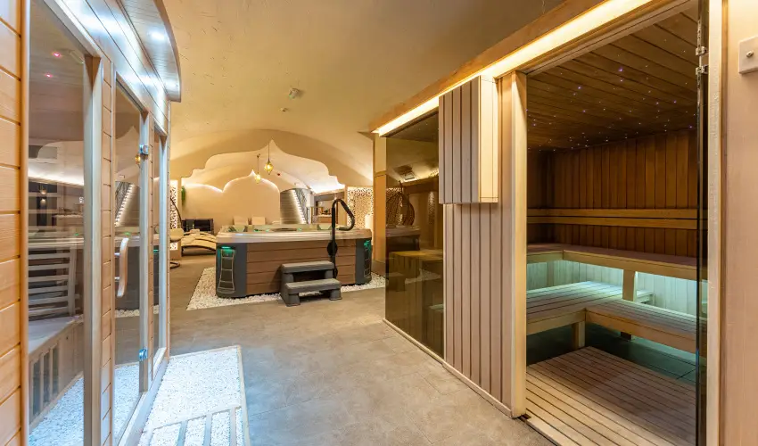 Ozis Hotel  Nagykanizsa - Szilveszter (min. 2 j)