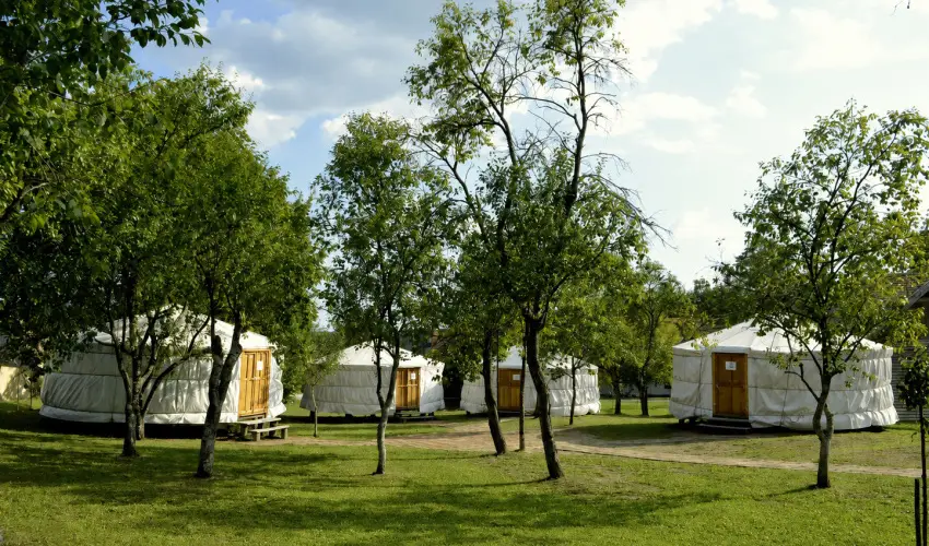 �r�ll� Szer Jurtasz�ll�s �riszentp�ter - Szilveszter