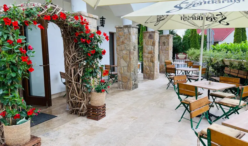 reg Halsz tterem s Fogad Tt - Szilveszter