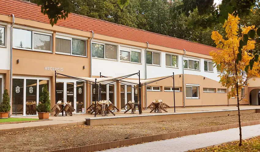 reg-t Hotel Tata - Szilveszter