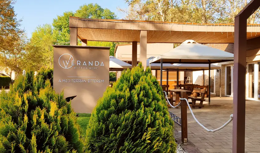 reg-t Hotel Tata - Szilveszter