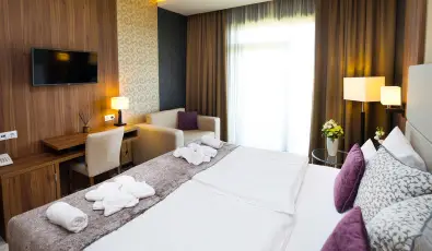 Outlet Hotel Polgr Polgr