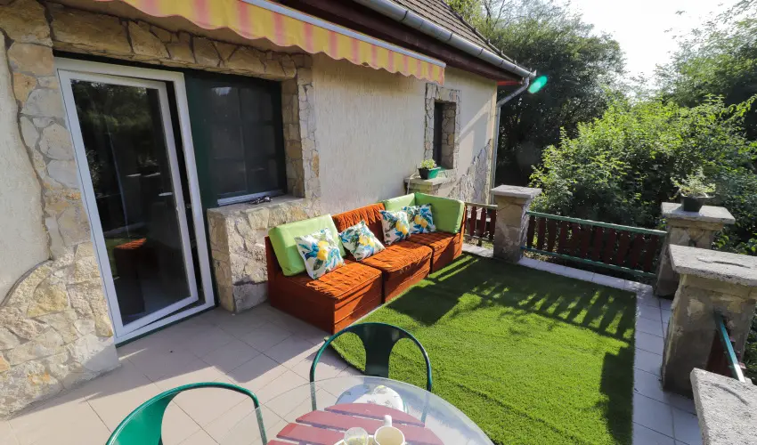 Pal�cliget Vend�gh�z K�tbodony - Szilveszter (min. 3 �j)