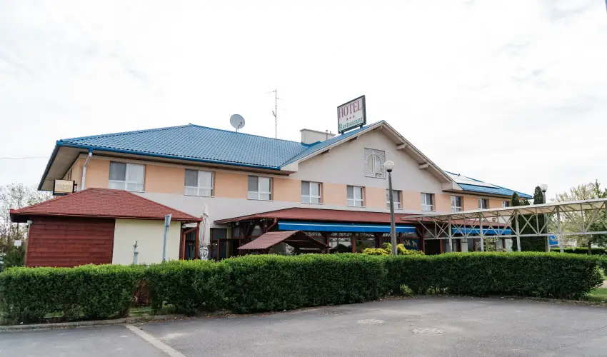 Panor�ma �tterem �s Hotel B�k�scsaba - Szilveszter 