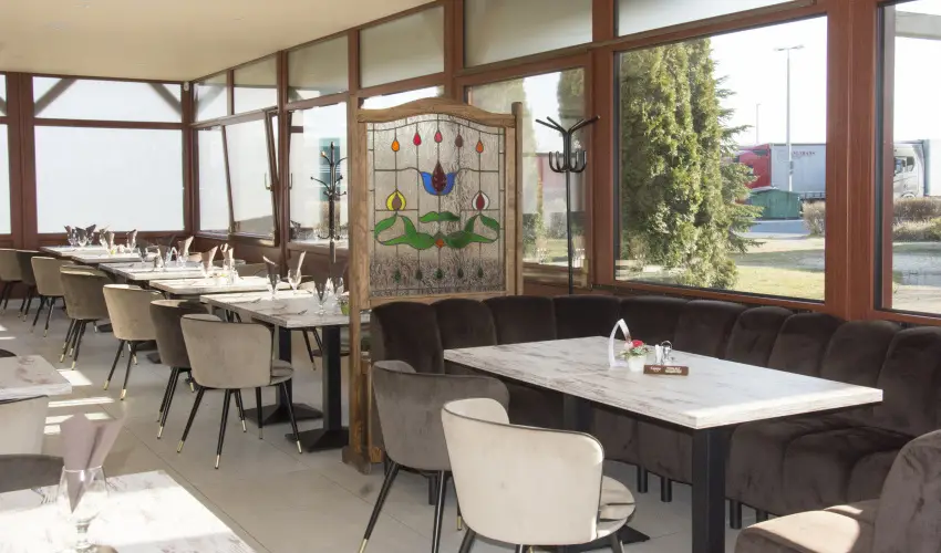 Panor�ma �tterem �s Hotel B�k�scsaba - Szilveszter 